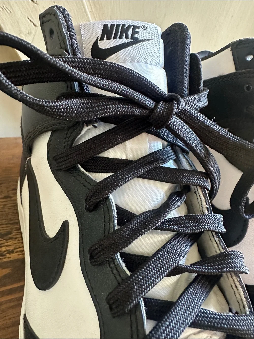 Nike Dunk High Retro Black White “Panda” Men’s Size 9 DD1399-105